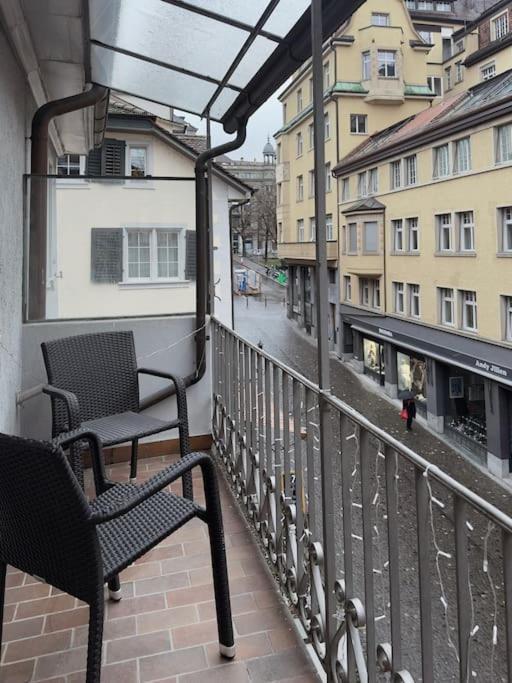 Suesse Wohnung In Zuercher Altstadt 3 Zürich Kültér fotó